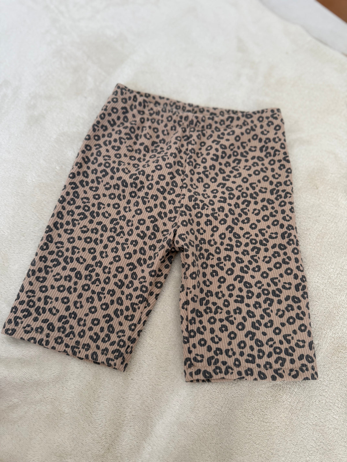 Radler Shorts gerippt Leo dark